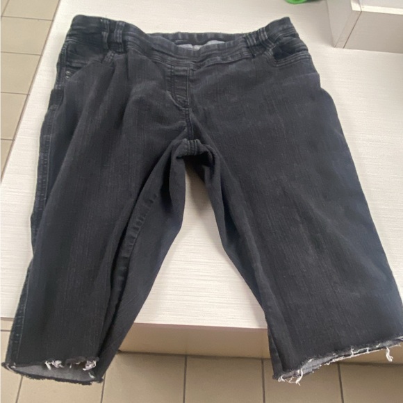 3 pairs of plus cropped pants (good- fair preowned condition*read description) - Picture 15 of 16